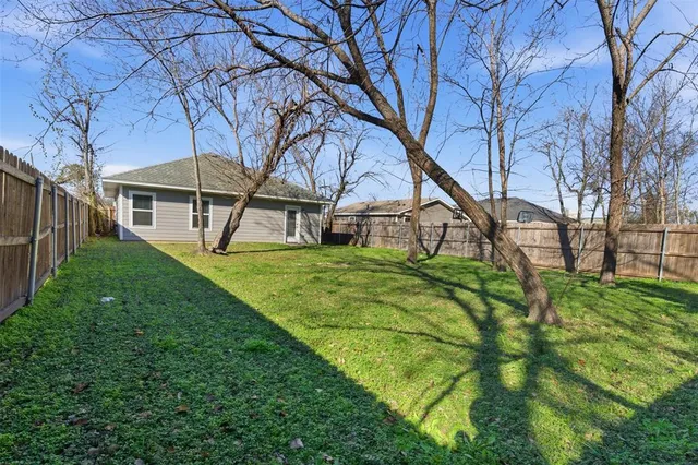 $1,450 | 1005 G W Jackson Avenue, Corsicana, TX 75110