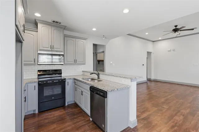 $1,450 | 1005 G W Jackson Avenue, Corsicana, TX 75110