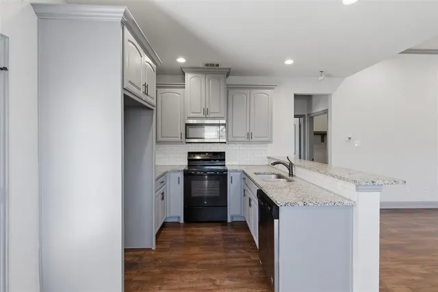 $1,450 | 1005 G W Jackson Avenue, Corsicana, TX 75110