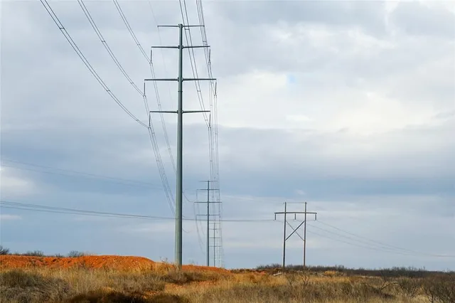 $888,800 | 11811 County Road 97 North, Vernon, TX 76384