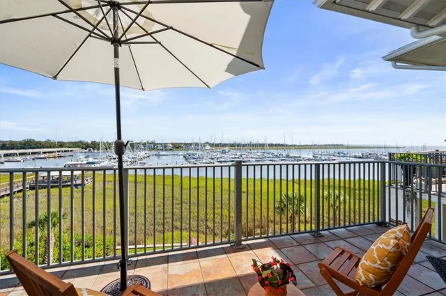 $645,000 | 20 Waterfront Drive, Unit 322, St. Simons Island, GA 31522