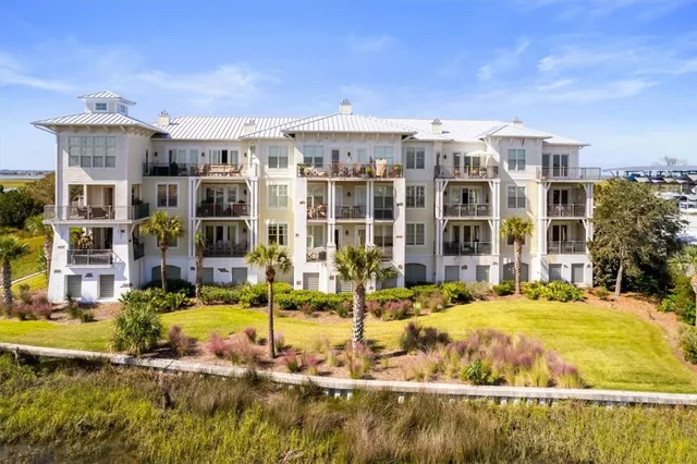 $645,000 | 20 Waterfront Drive, Unit 322, St. Simons Island, GA 31522