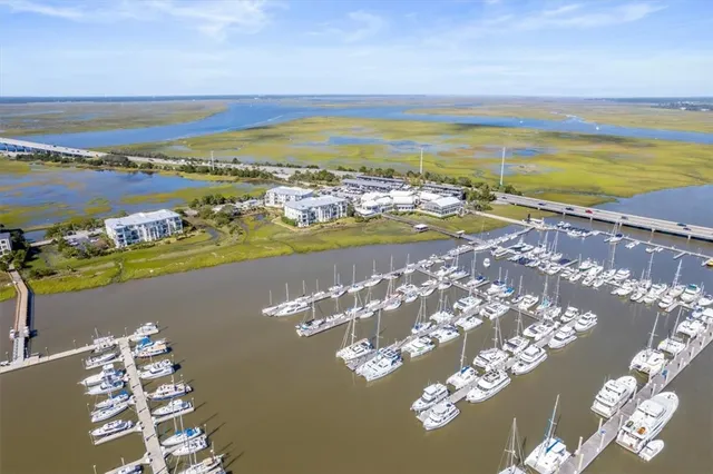 $645,000 | 20 Waterfront Drive, Unit 322, St. Simons Island, GA 31522