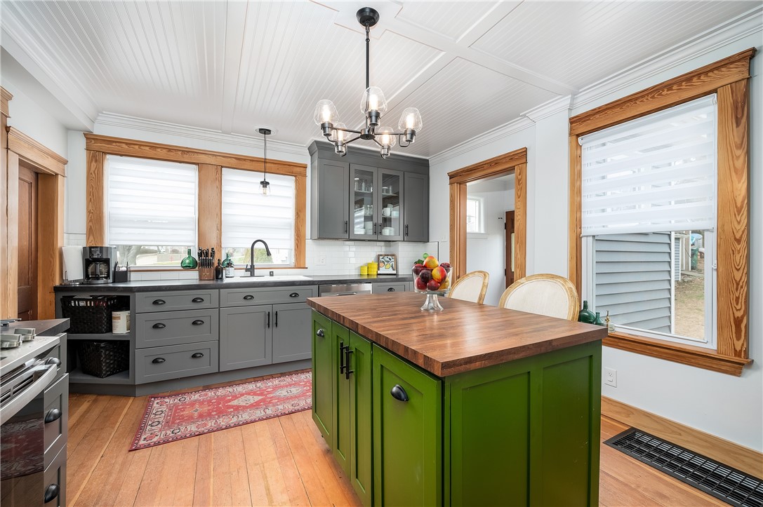 174 Rivulet Street Woonsocket, RI 02895 - Photo 4 of 29 Gallery Image 4