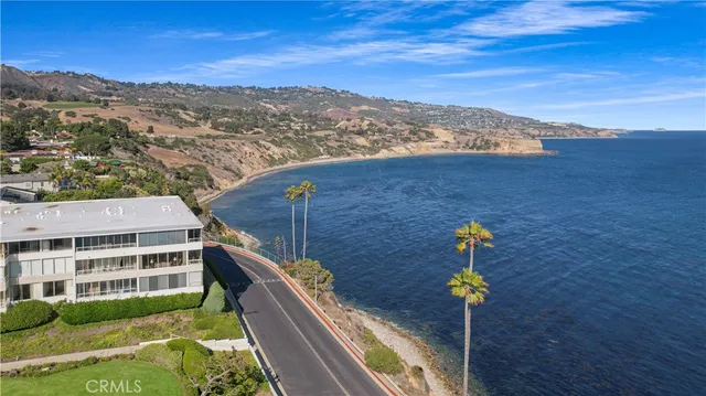 a view of a large mirror