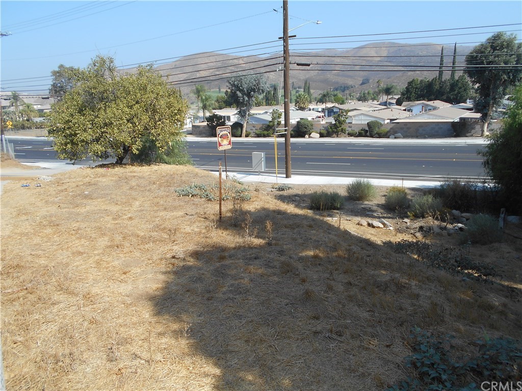 21655 Temescal Canyon Road Corona, CA 92883 - Photo 1 of 1 a view of a yard