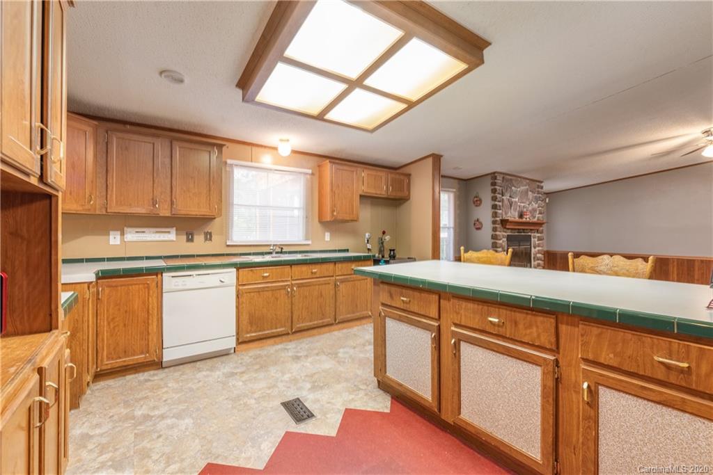 297 Falconview Road Lincolnton, NC 28092 - Photo 12 of 30 Gallery Image 12