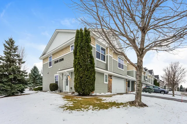 $2,545 | 15640 60th Avenue North, Plymouth, MN 55446