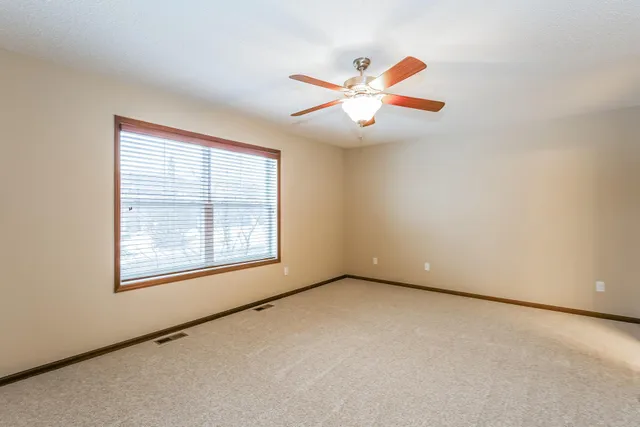 $2,545 | 15640 60th Avenue North, Plymouth, MN 55446