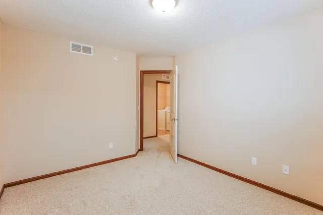 $2,545 | 15640 60th Avenue North, Plymouth, MN 55446