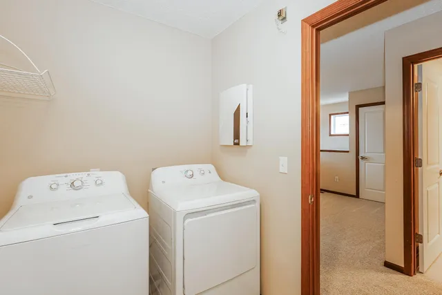 $2,545 | 15640 60th Avenue North, Plymouth, MN 55446