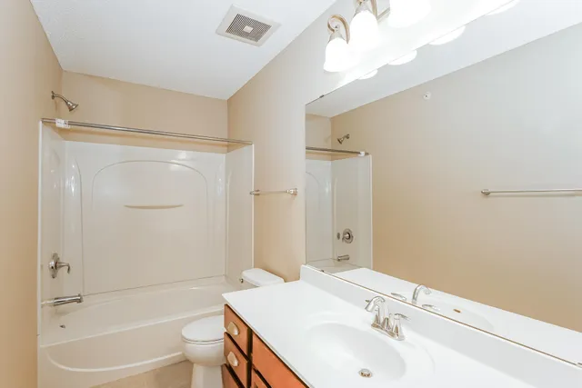 $2,545 | 15640 60th Avenue North, Plymouth, MN 55446