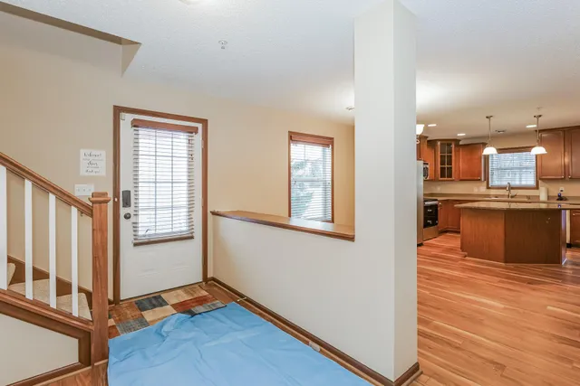 $2,545 | 15640 60th Avenue North, Plymouth, MN 55446