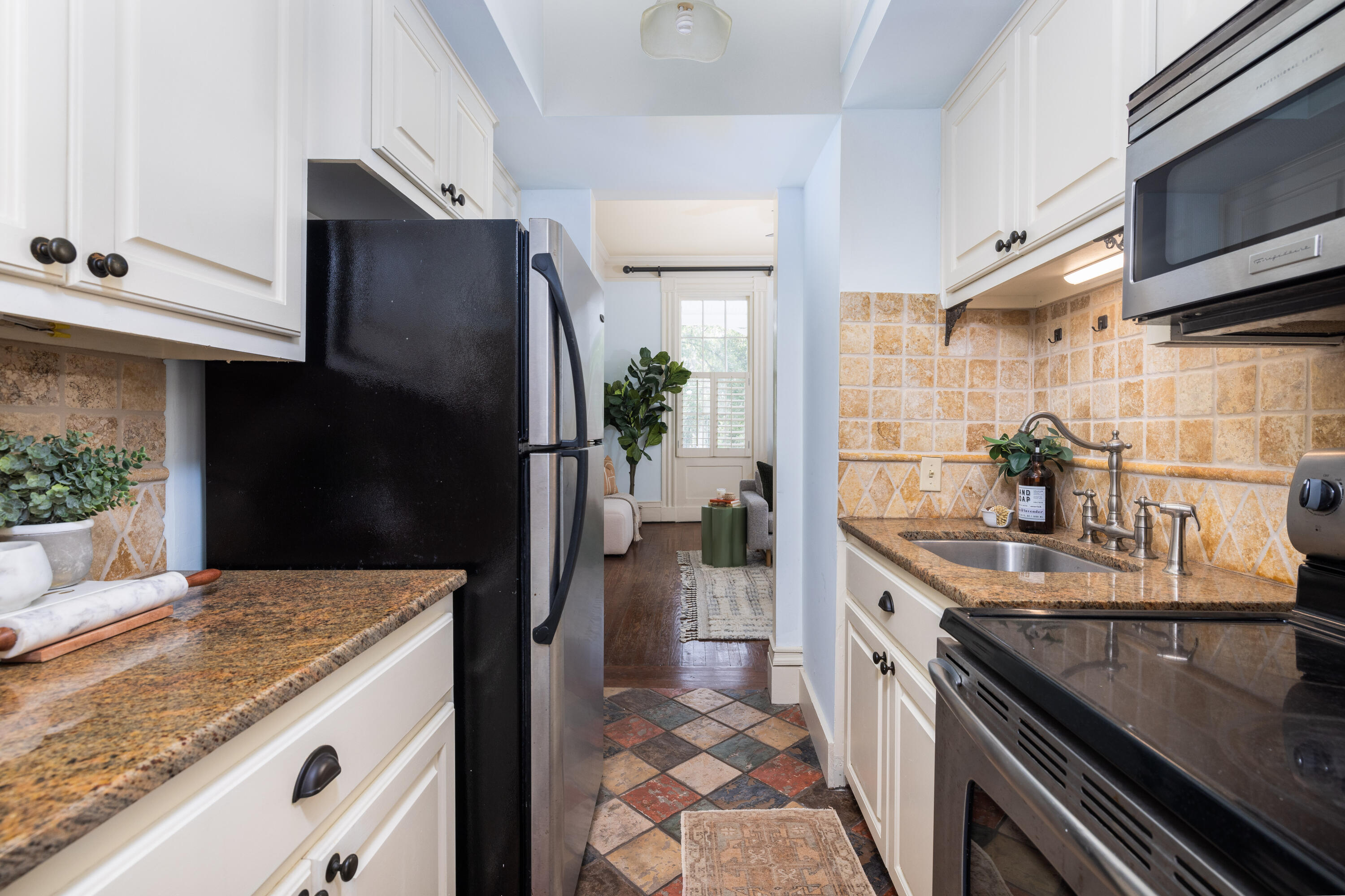 30 Mary Street, Unit 1 Charleston, SC 29403 - Photo 18 of 26 Kitchen