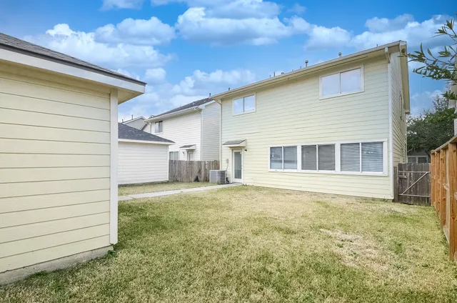 $2,900 | 11924 Prior Park Drive, Houston, TX 77047