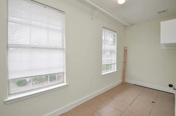 $2,500 | 11924 Prior Park Drive, Houston, TX 77047