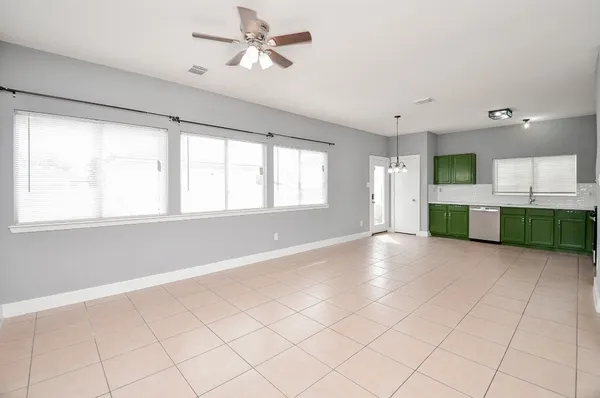 $2,500 | 11924 Prior Park Drive, Houston, TX 77047