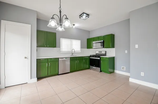 $2,500 | 11924 Prior Park Drive, Houston, TX 77047