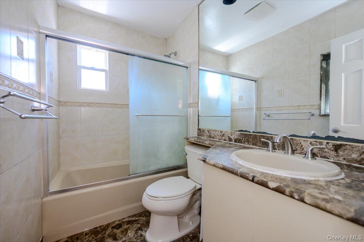 567 Oxford Road Cedarhurst, NY 11516 - Photo 12 of 23