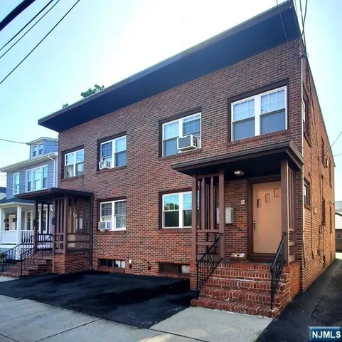 $1,700 | 46 Beech Street, Unit 1R, North Arlington, NJ 07031