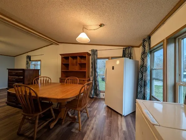 $180,000 | 14874 Heritage Drive West, Wheatfield, IN 46392