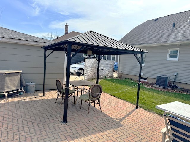 430 Enterprise Street Elgin, IL 60120 - Photo 17 of 18 a front view of a house with garden