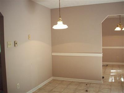 136 Robert Road Nicholasville, KY 40356 - Photo 17 of 19 Dining area in kitchen area