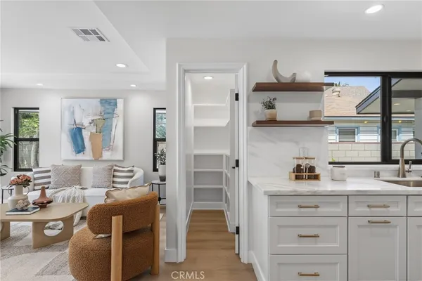 $1,998,000 | 141 South Roosevelt Avenue, Pasadena, CA 91107