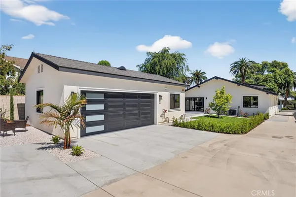 $1,998,000 | 141 South Roosevelt Avenue, Pasadena, CA 91107