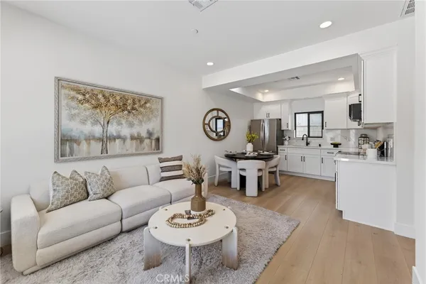 $1,998,000 | 141 South Roosevelt Avenue, Pasadena, CA 91107