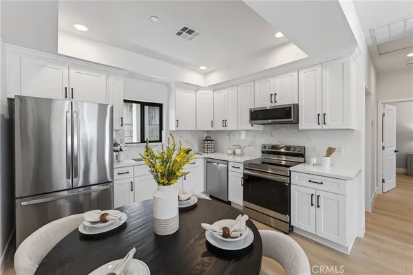 $1,998,000 | 141 South Roosevelt Avenue, Pasadena, CA 91107