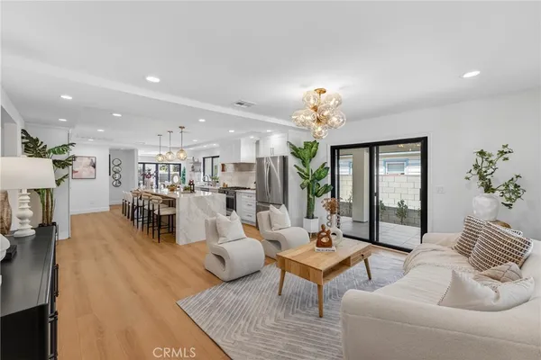 $1,998,000 | 141 South Roosevelt Avenue, Pasadena, CA 91107