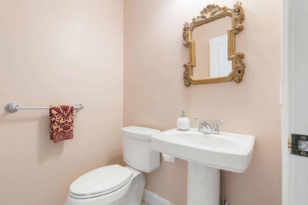 3 Summerland Way, Unit 3 Worcester, MA 01609 - Photo 24 of 41