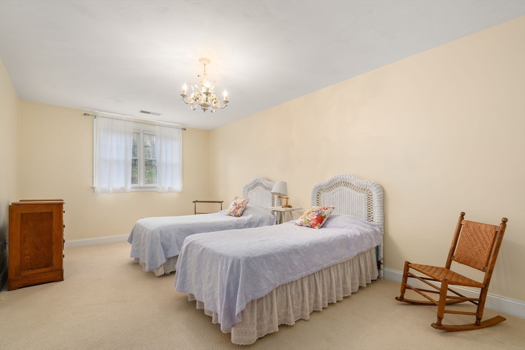 3 Summerland Way, Unit 3 Worcester, MA 01609 - Photo 27 of 41
