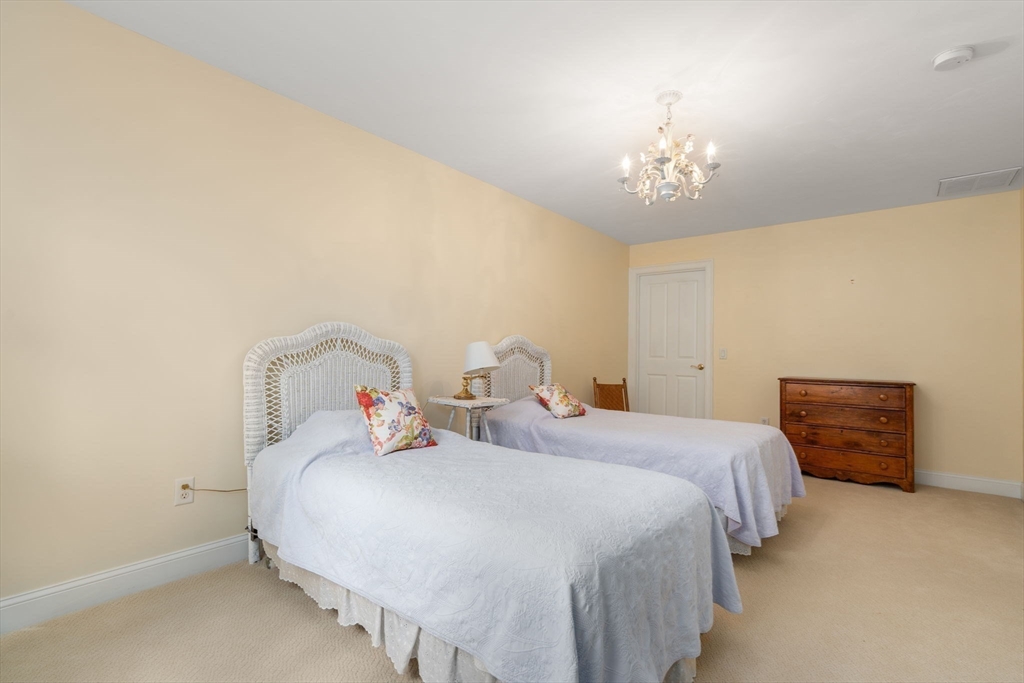 3 Summerland Way, Unit 3 Worcester, MA 01609 - Photo 28 of 41