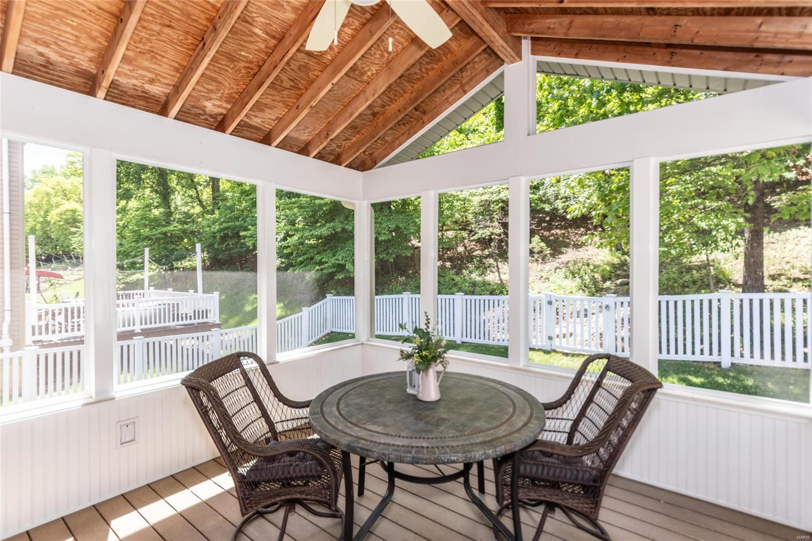 1502 Heritage Valley Drive High Ridge, MO 63049 - Photo 22 of 54