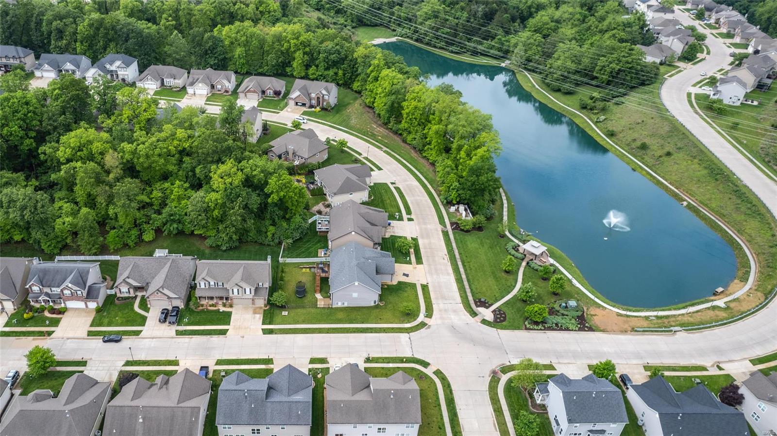 1502 Heritage Valley Drive High Ridge, MO 63049 - Photo 4 of 54