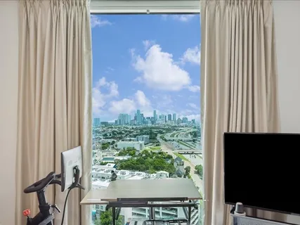 $429,000 | 5925 Almeda Road, Unit 11901, Houston, TX 77004