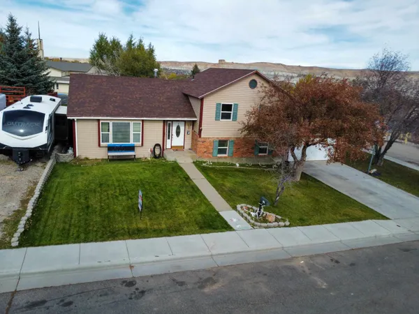 $398,500 | 195 Grandview Drive, Green River, WY 82935