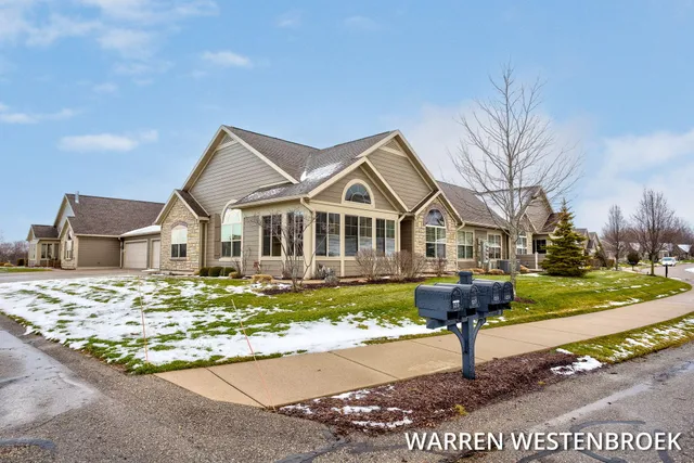 $579,900 | 1213 Riverview Drive, Holland, MI 49423