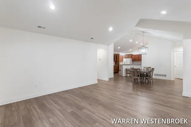 $579,900 | 1213 Riverview Drive, Holland, MI 49423