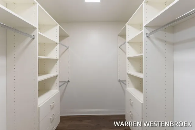 $579,900 | 1213 Riverview Drive, Holland, MI 49423