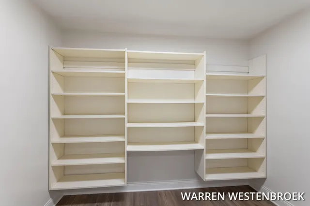 $579,900 | 1213 Riverview Drive, Holland, MI 49423