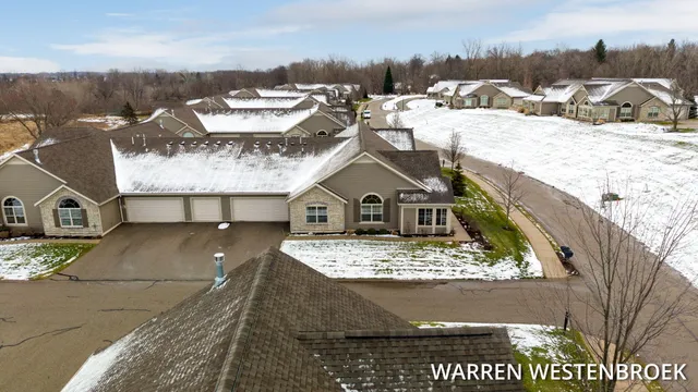 $579,900 | 1213 Riverview Drive, Holland, MI 49423