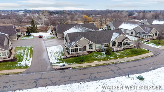 $579,900 | 1213 Riverview Drive, Holland, MI 49423