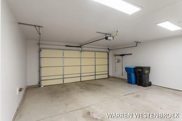 $579,900 | 1213 Riverview Drive, Holland, MI 49423