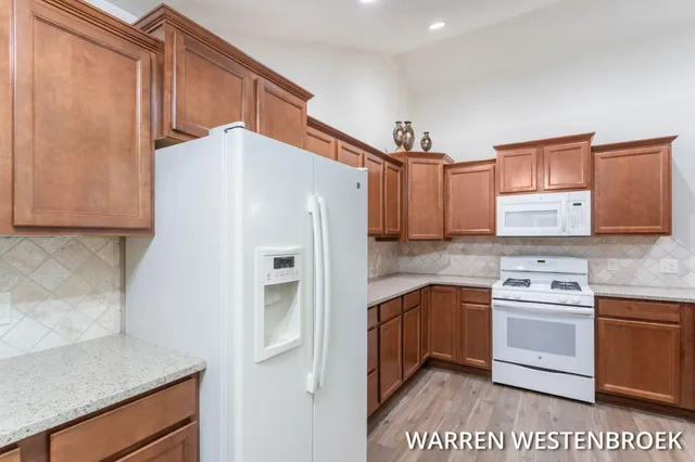 $579,900 | 1213 Riverview Drive, Holland, MI 49423