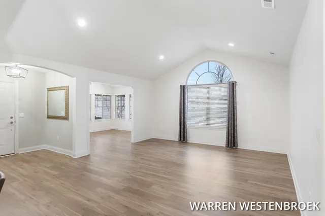 $579,900 | 1213 Riverview Drive, Holland, MI 49423