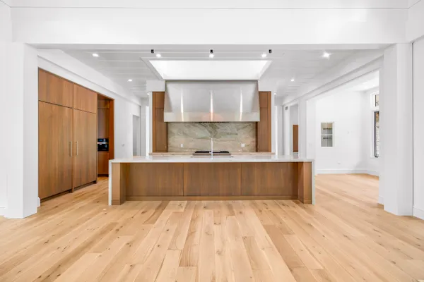 $6,725,000 | 1572 North Creekside Lane, Linn, WI 53147