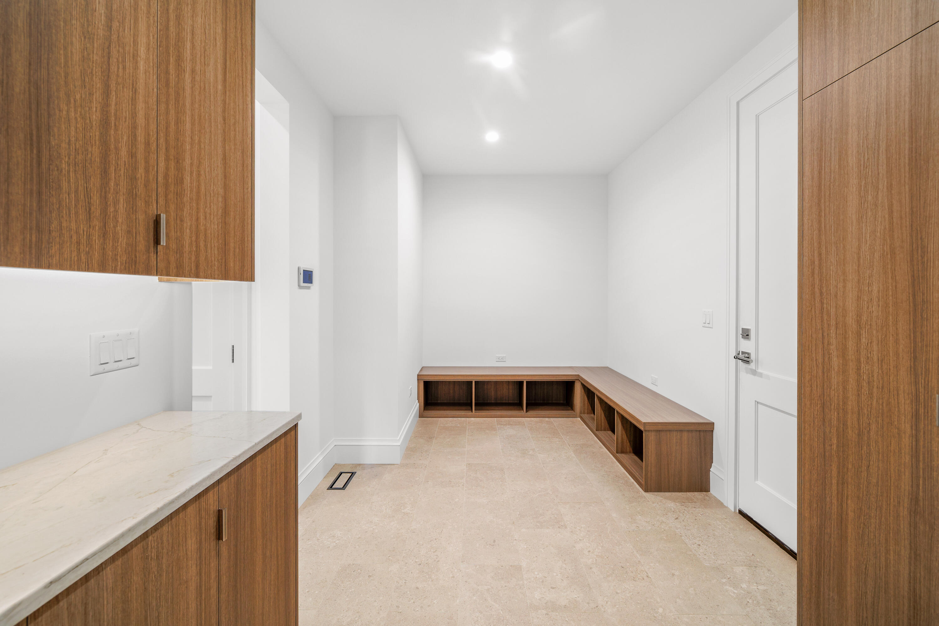1572 North Creekside Lane Linn, WI 53147 - Photo 21 of 49 Mudroom